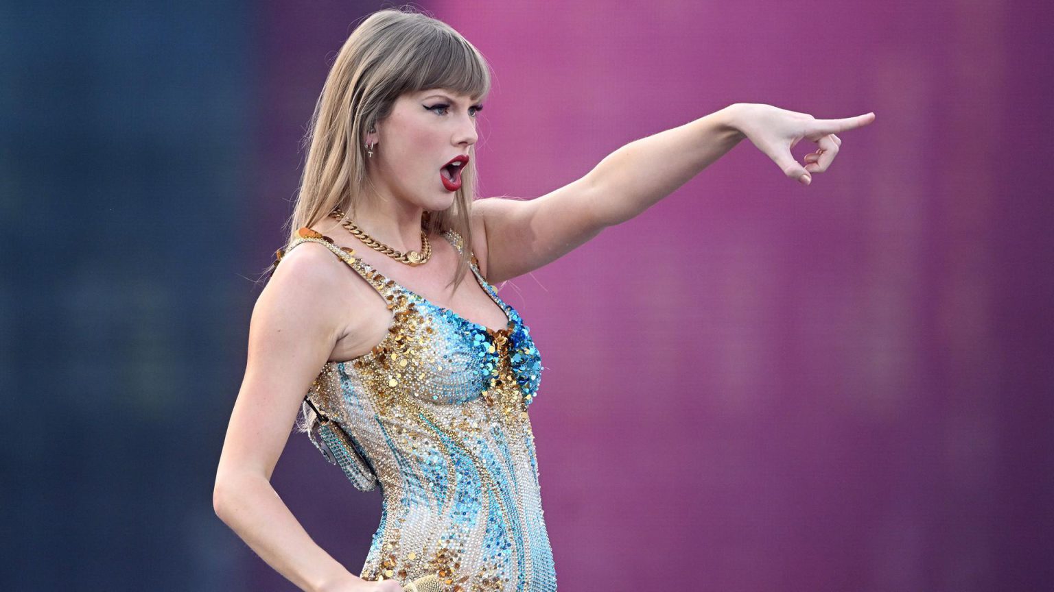 taylor-swift-138-1920x1080-1-1536x864